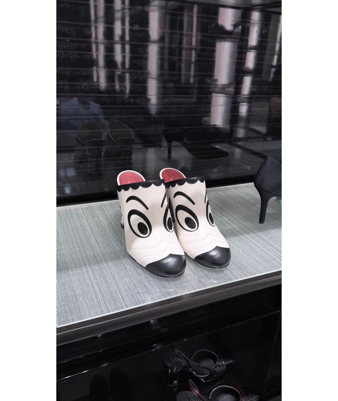 CHANEL Белые кожаные мюли, фото 6