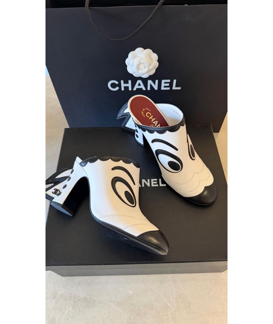 CHANEL Белые кожаные мюли, фото 3
