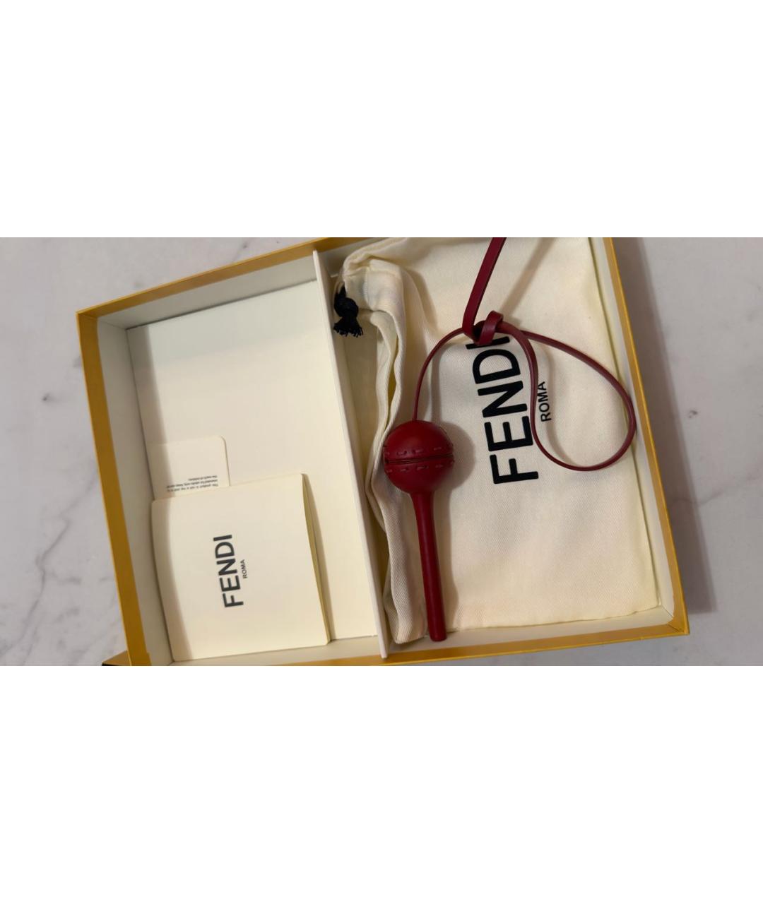 FENDI Бордовый брелок, фото 2