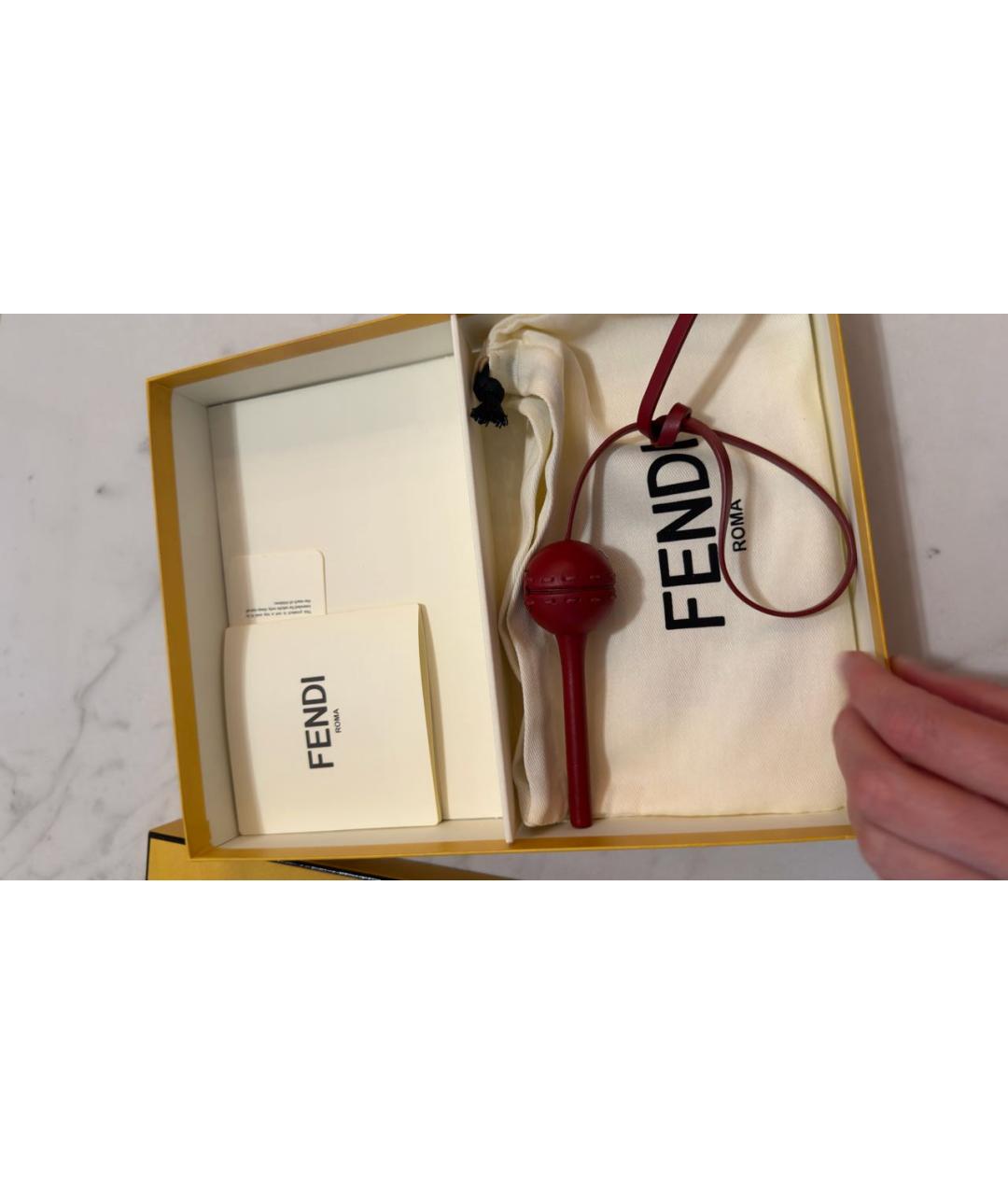 FENDI Бордовый брелок, фото 5
