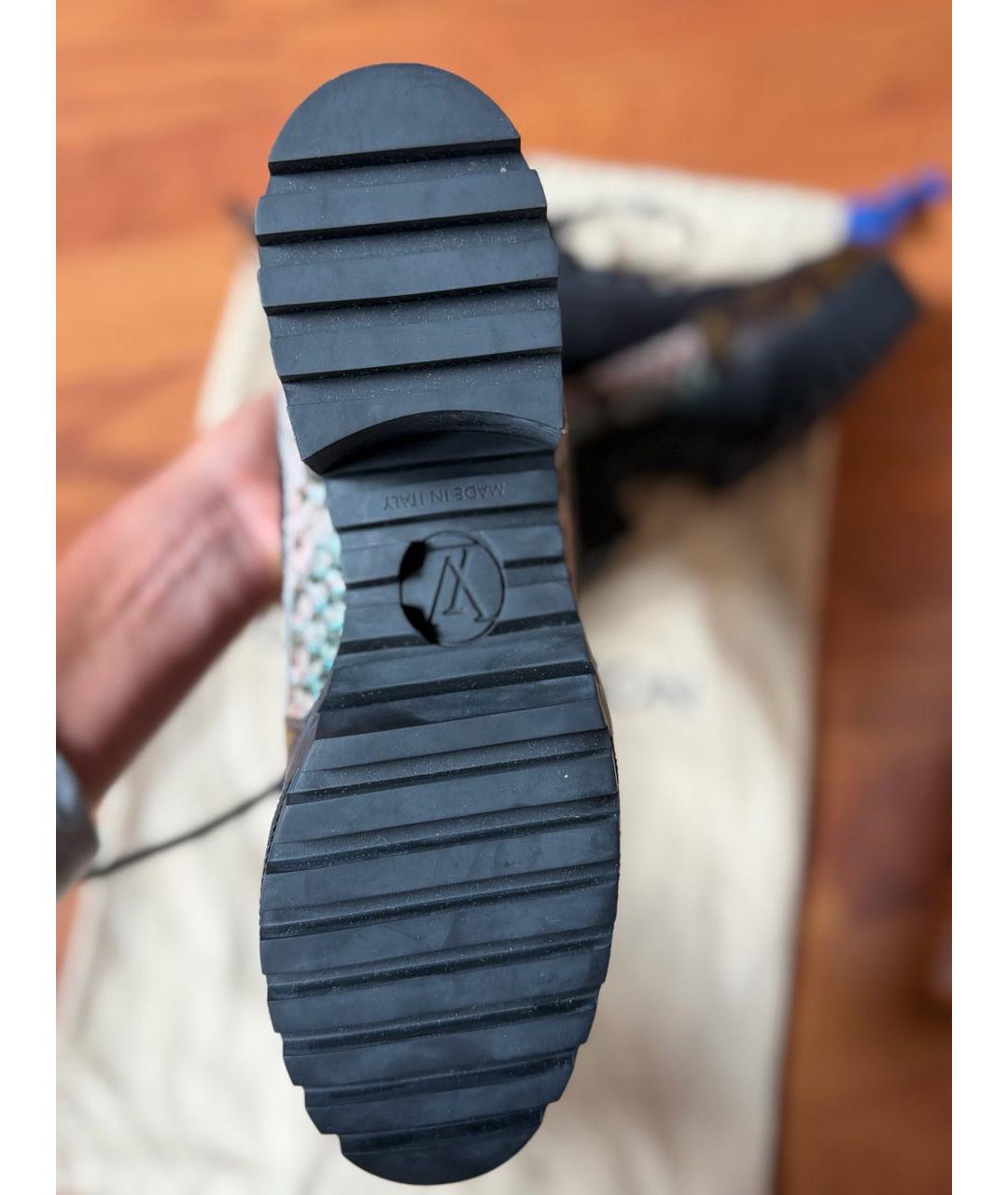 LOUIS VUITTON Черные полусапоги из кожи питона, фото 4
