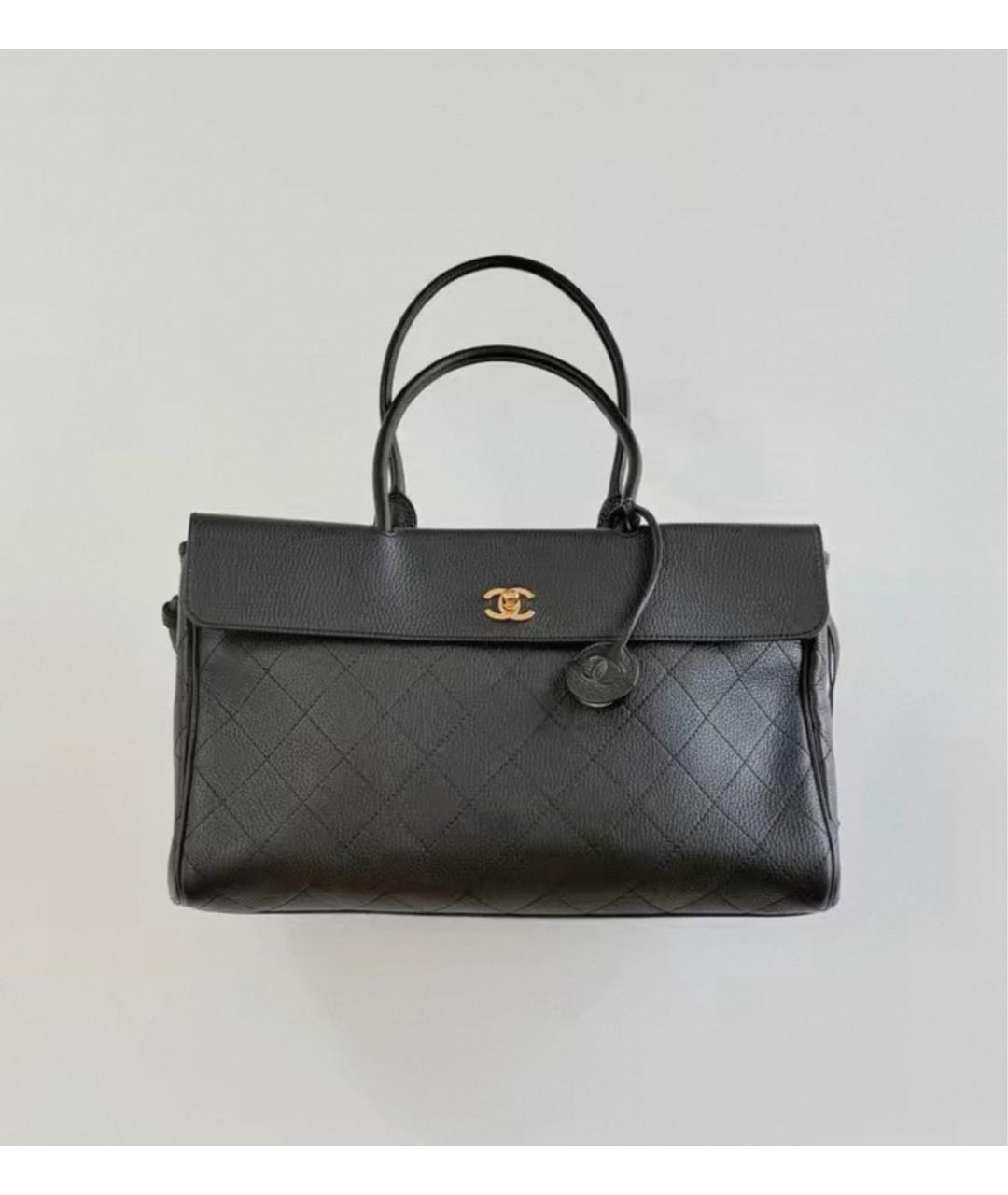 CHANEL Черная кожаная сумка с короткими ручками, фото 9