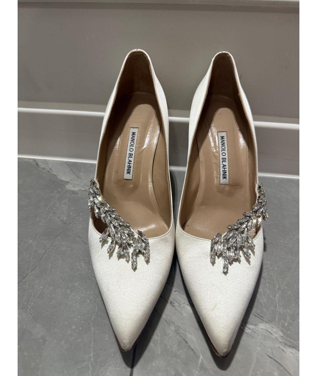 MANOLO BLAHNIK Белые текстильные туфли, фото 2