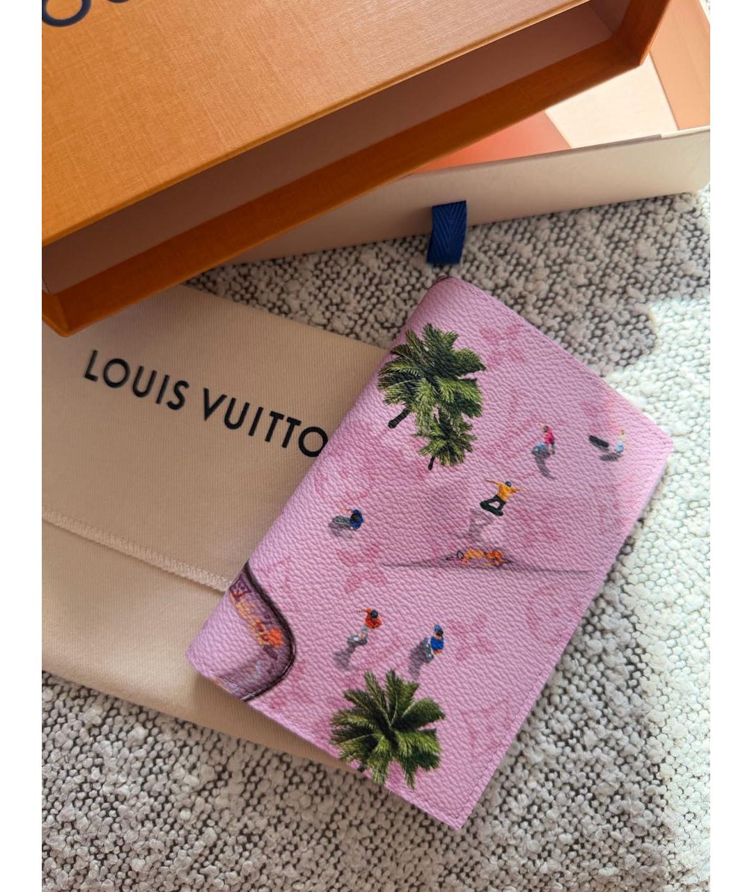 LOUIS VUITTON Розовая визитница, фото 5