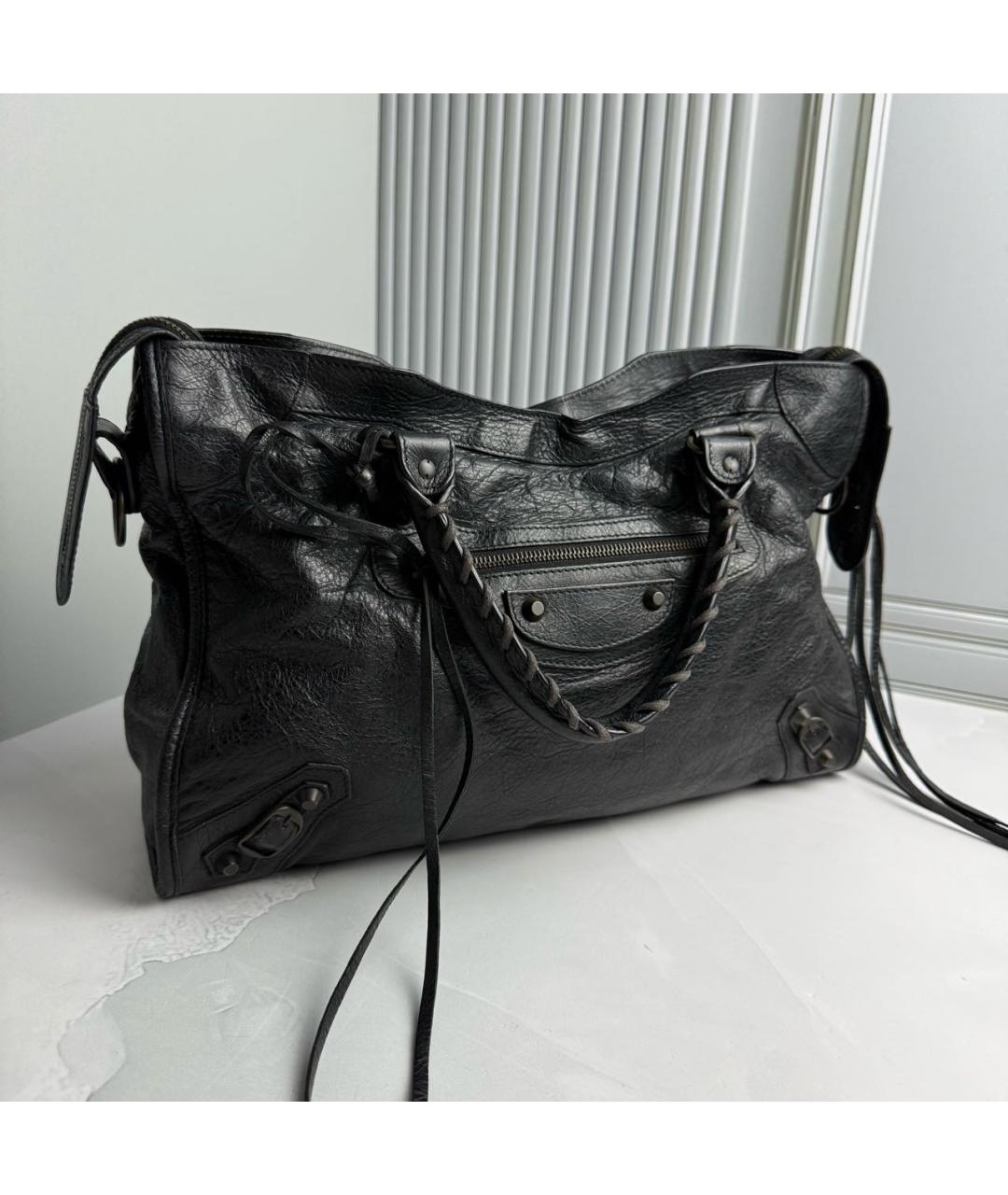 BALENCIAGA Черная кожаная сумка с короткими ручками, фото 2