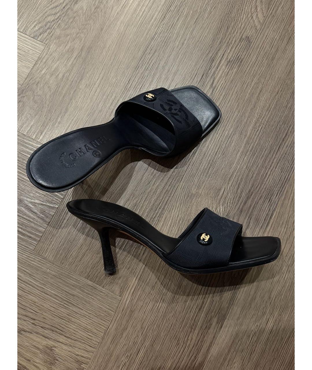 CHANEL Черные кожаные мюли, фото 5