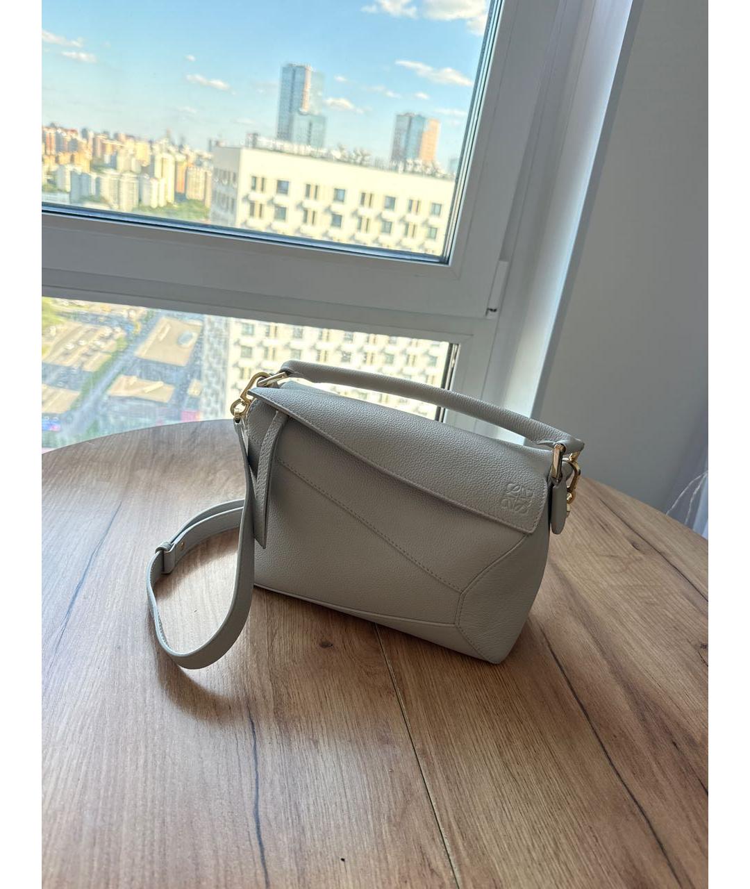 LOEWE Бежевая кожаная сумка через плечо, фото 2