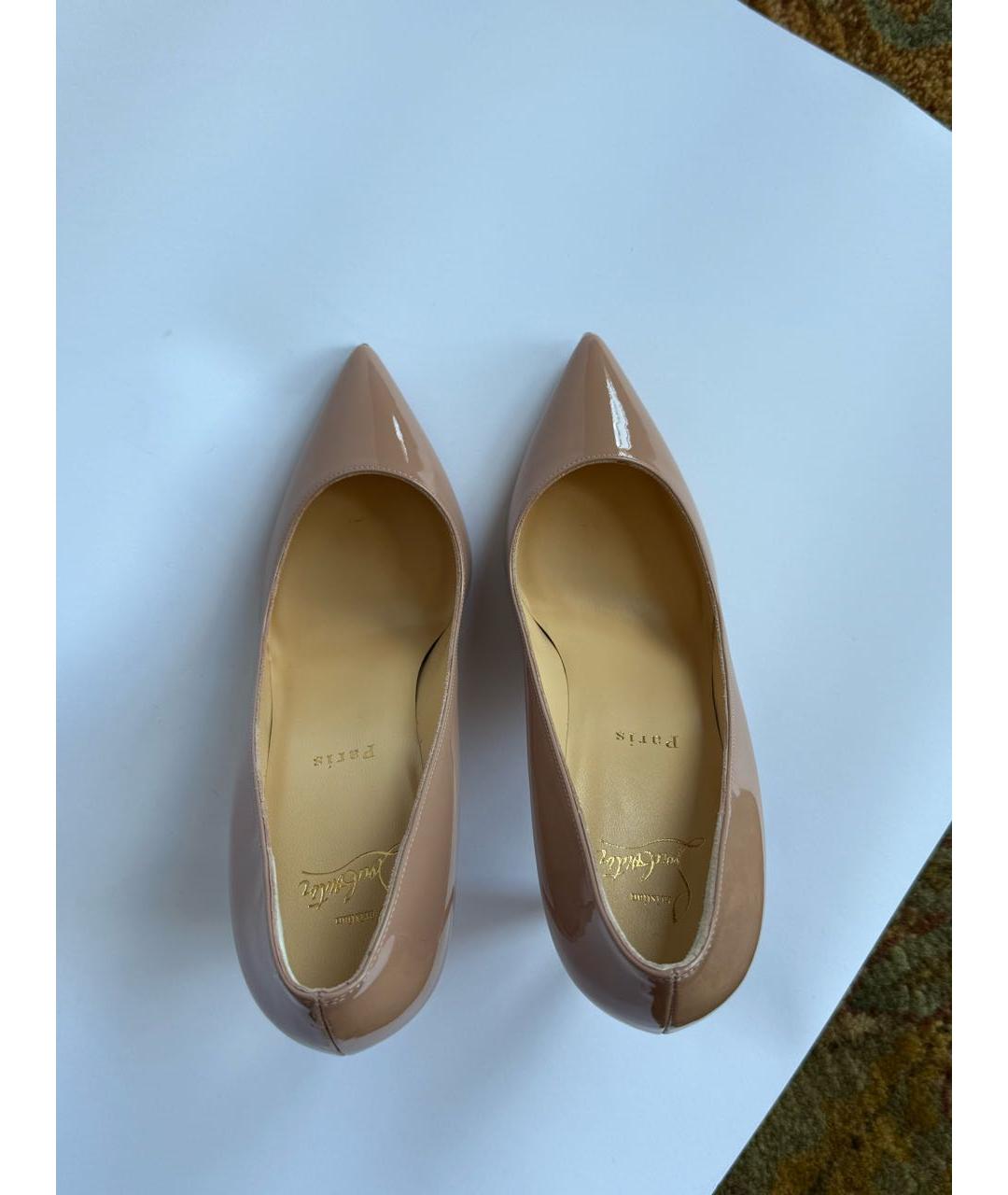 CHRISTIAN LOUBOUTIN Бежевые туфли из лакированной кожи, фото 3
