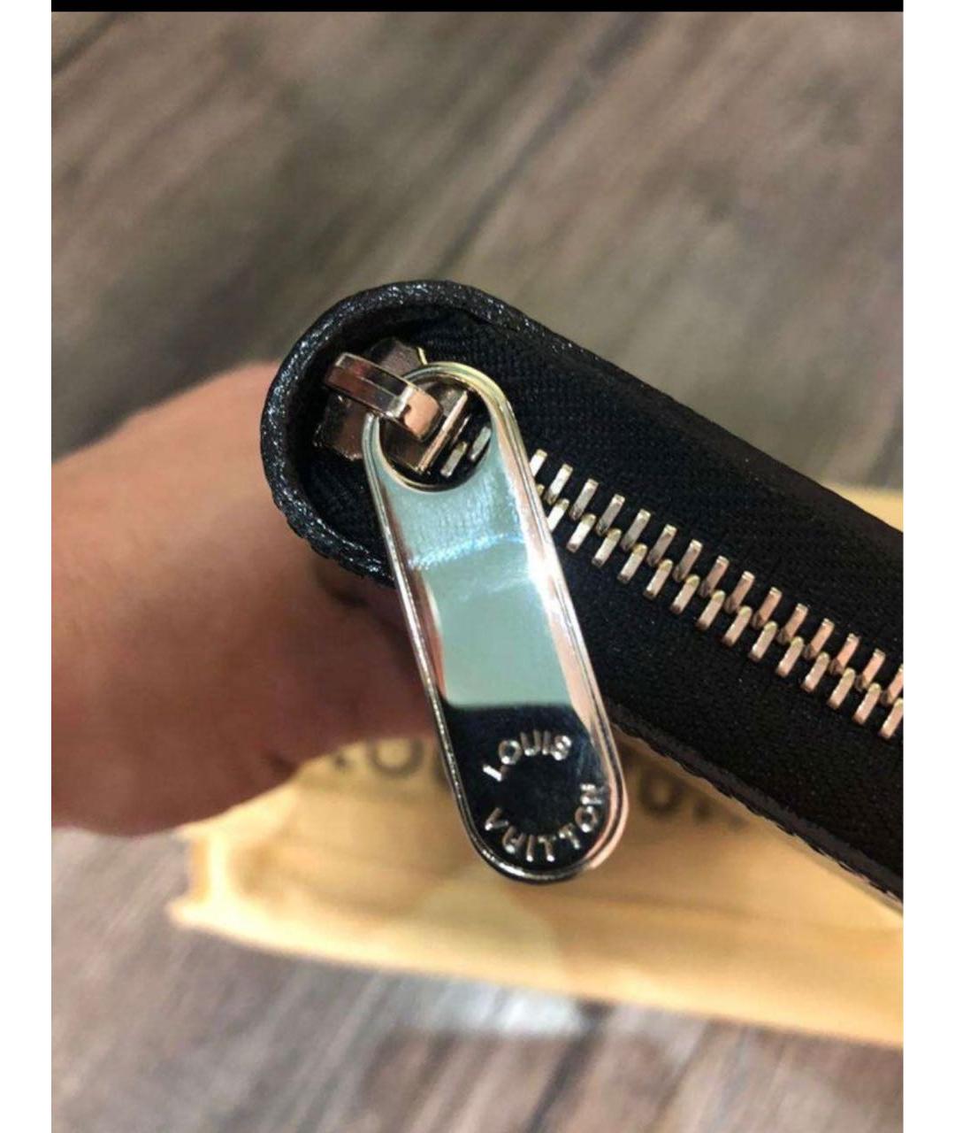 LOUIS VUITTON Черный кожаный кошелек, фото 2