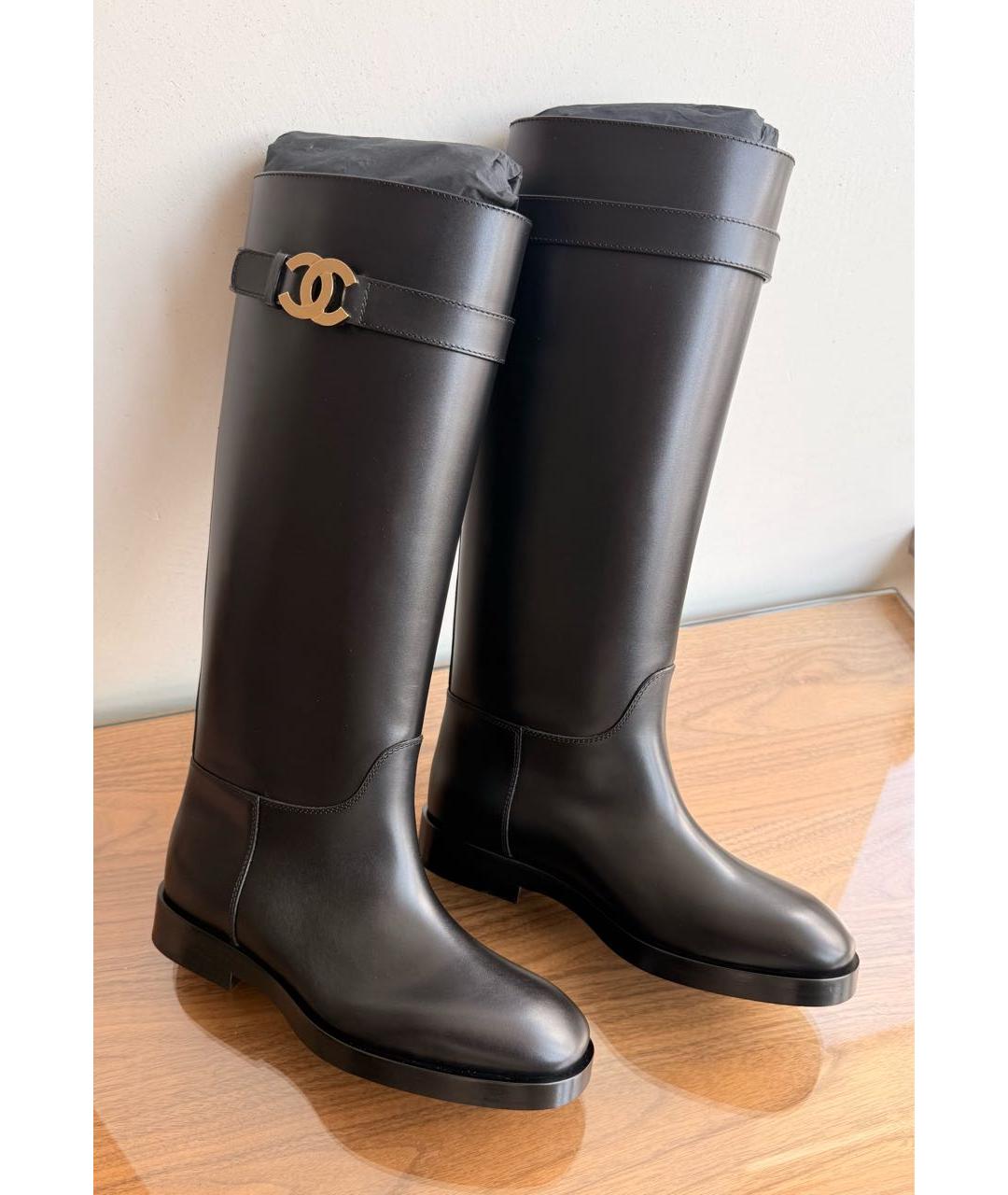CHANEL Черные кожаные сапоги, фото 5