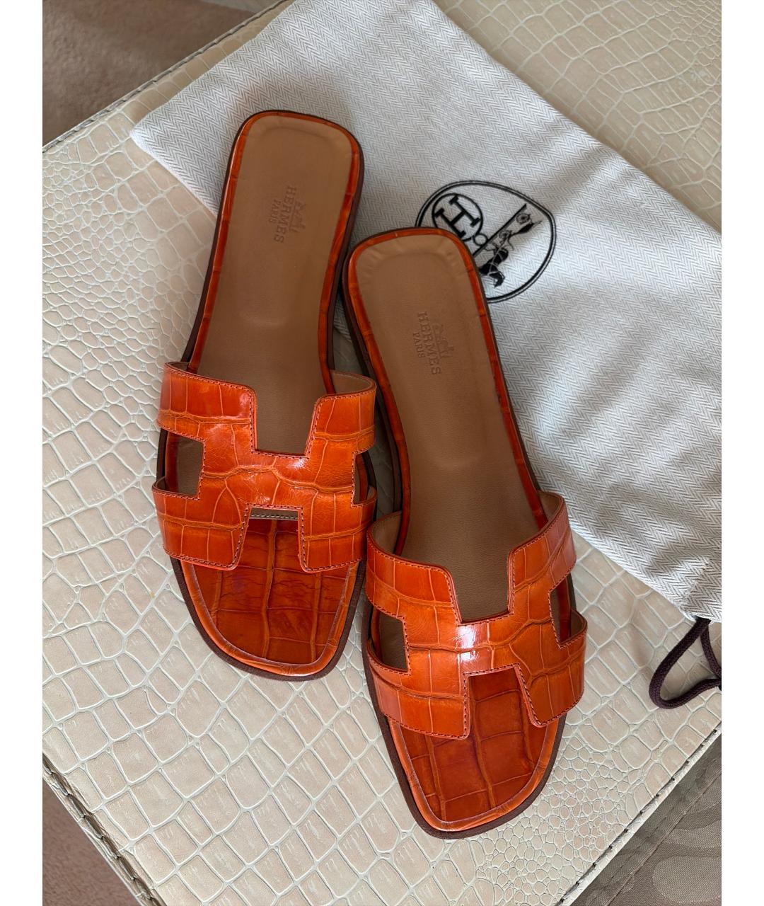HERMES Оранжевые шлепанцы из кожи аллигатора, фото 7