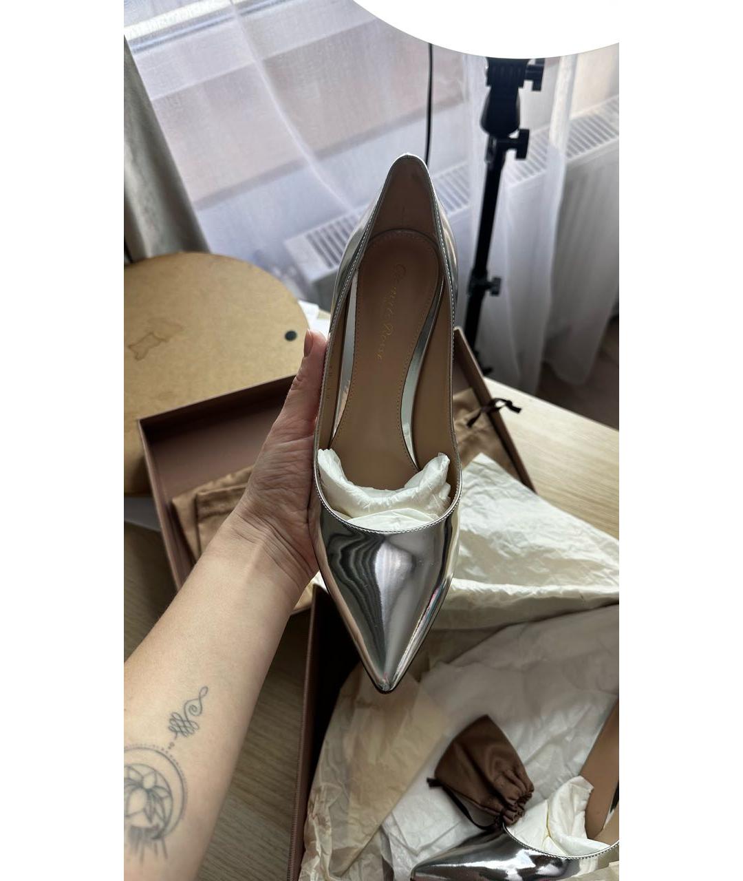 GIANVITO ROSSI Серебряные туфли из лакированной кожи, фото 6