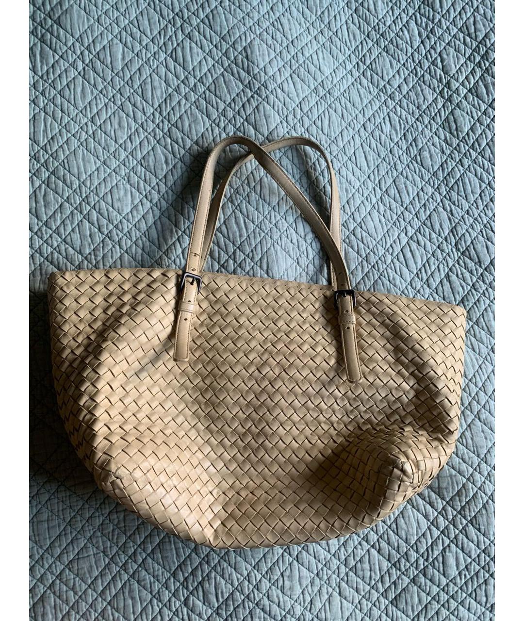 BOTTEGA VENETA Бежевая кожаная сумка тоут, фото 2