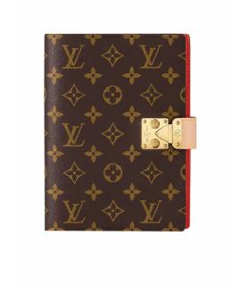 LOUIS VUITTON Обложка/футляр