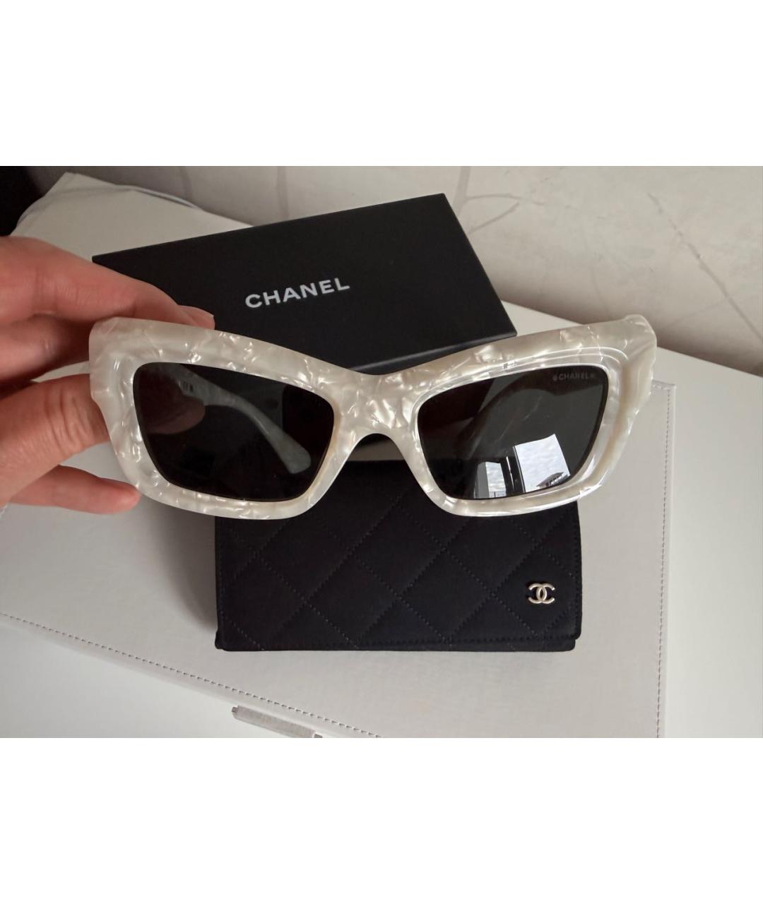 CHANEL Белые пластиковые солнцезащитные очки, фото 5