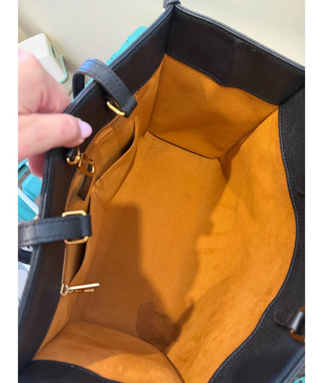 LOUIS VUITTON Черная кожаная сумка с короткими ручками, фото 3