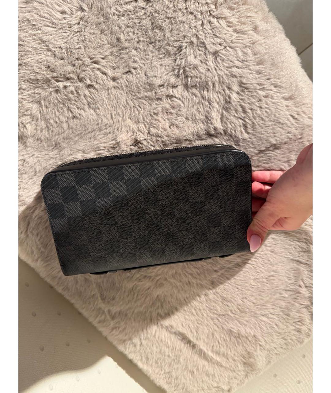 LOUIS VUITTON Антрацитовый кожаный кошелек, фото 4