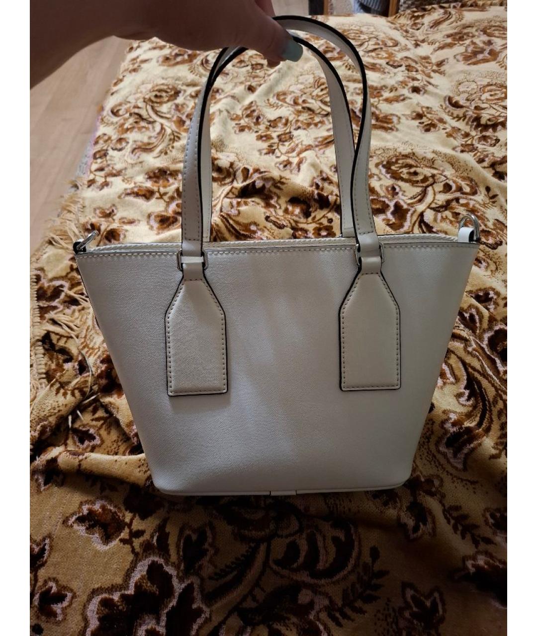 MARC JACOBS Белая кожаная сумка с короткими ручками, фото 3