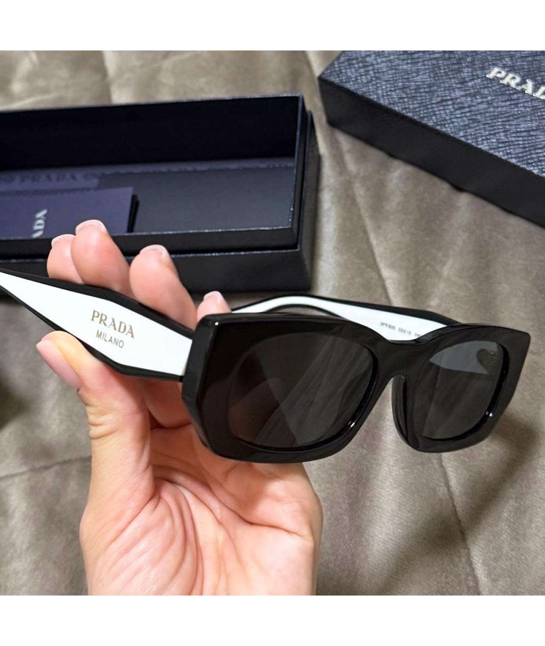 PRADA Черные пластиковые солнцезащитные очки, фото 3