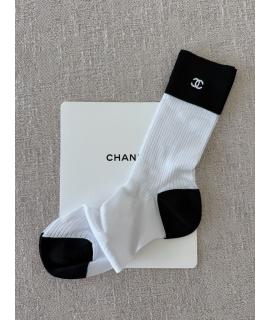 CHANEL Носки, чулки и колготы