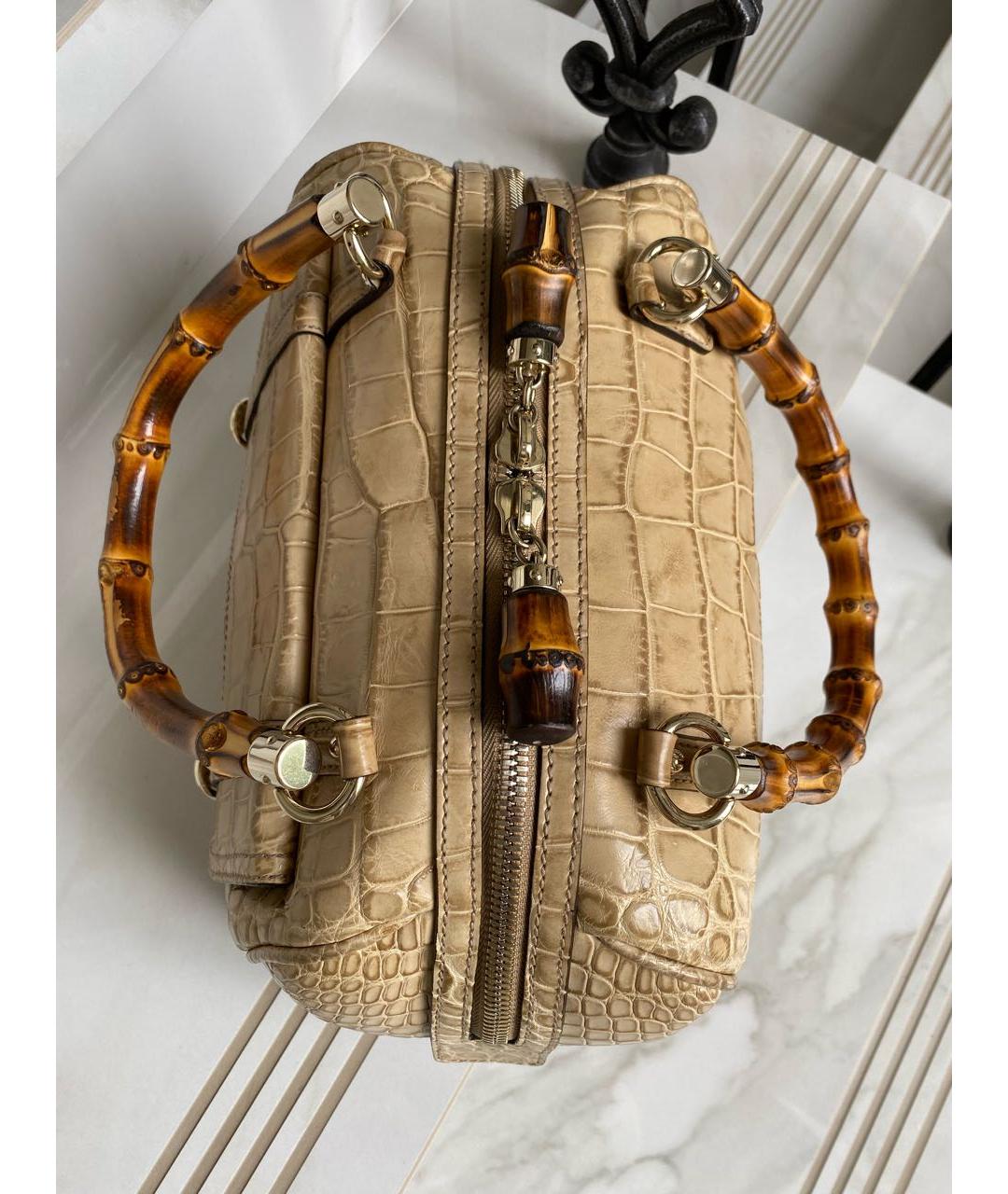GUCCI Бежевая сумка с короткими ручками из кожи аллигатора, фото 5