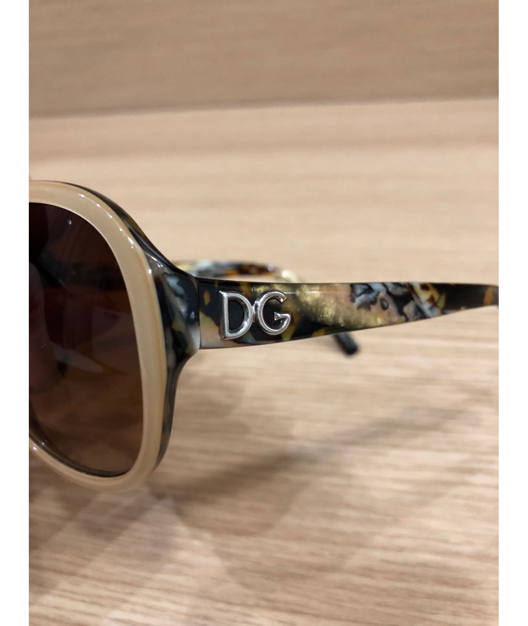 DOLCE&GABBANA Бежевые пластиковые солнцезащитные очки, фото 4