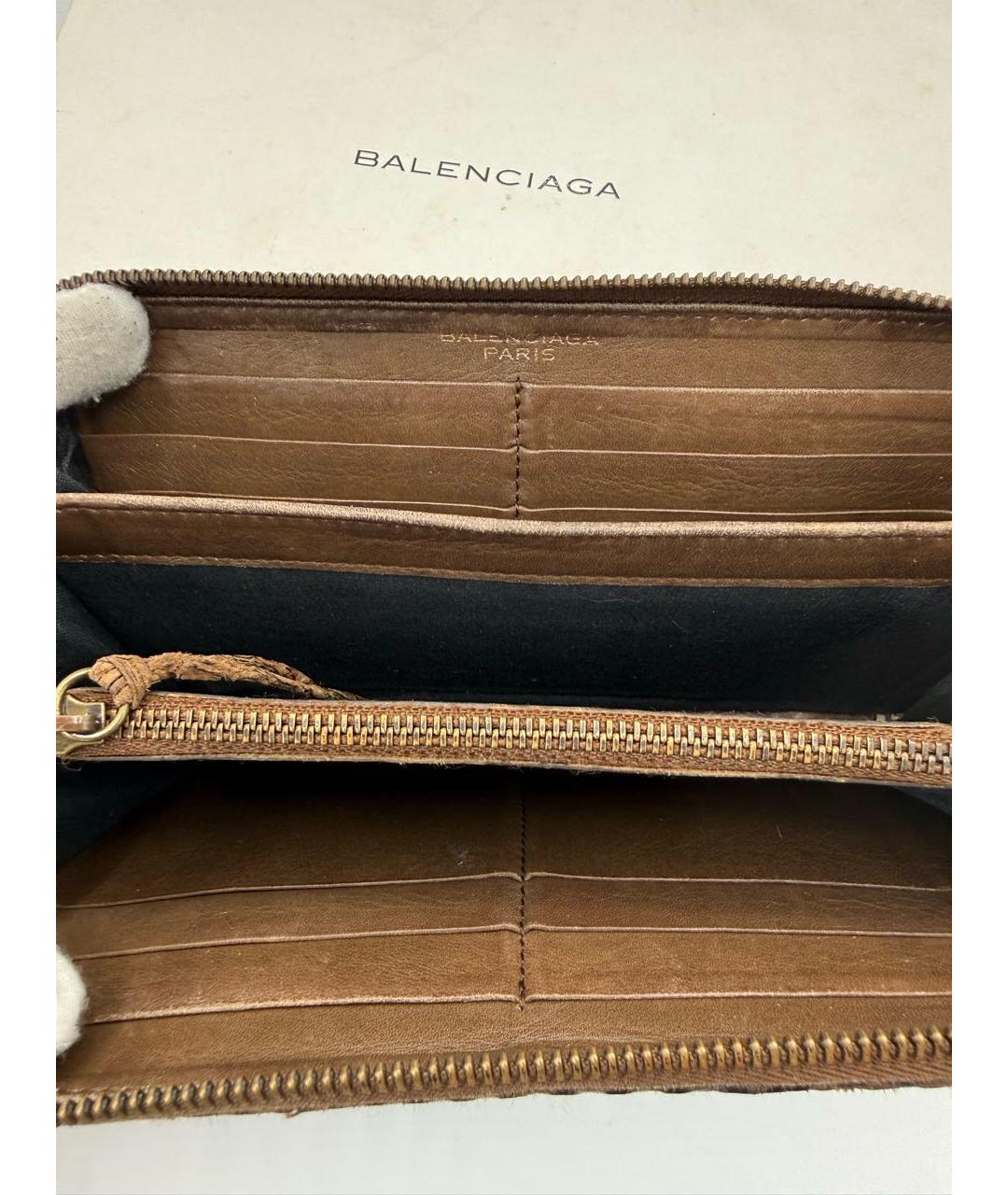 BALENCIAGA Коричневый кожаный кошелек, фото 5