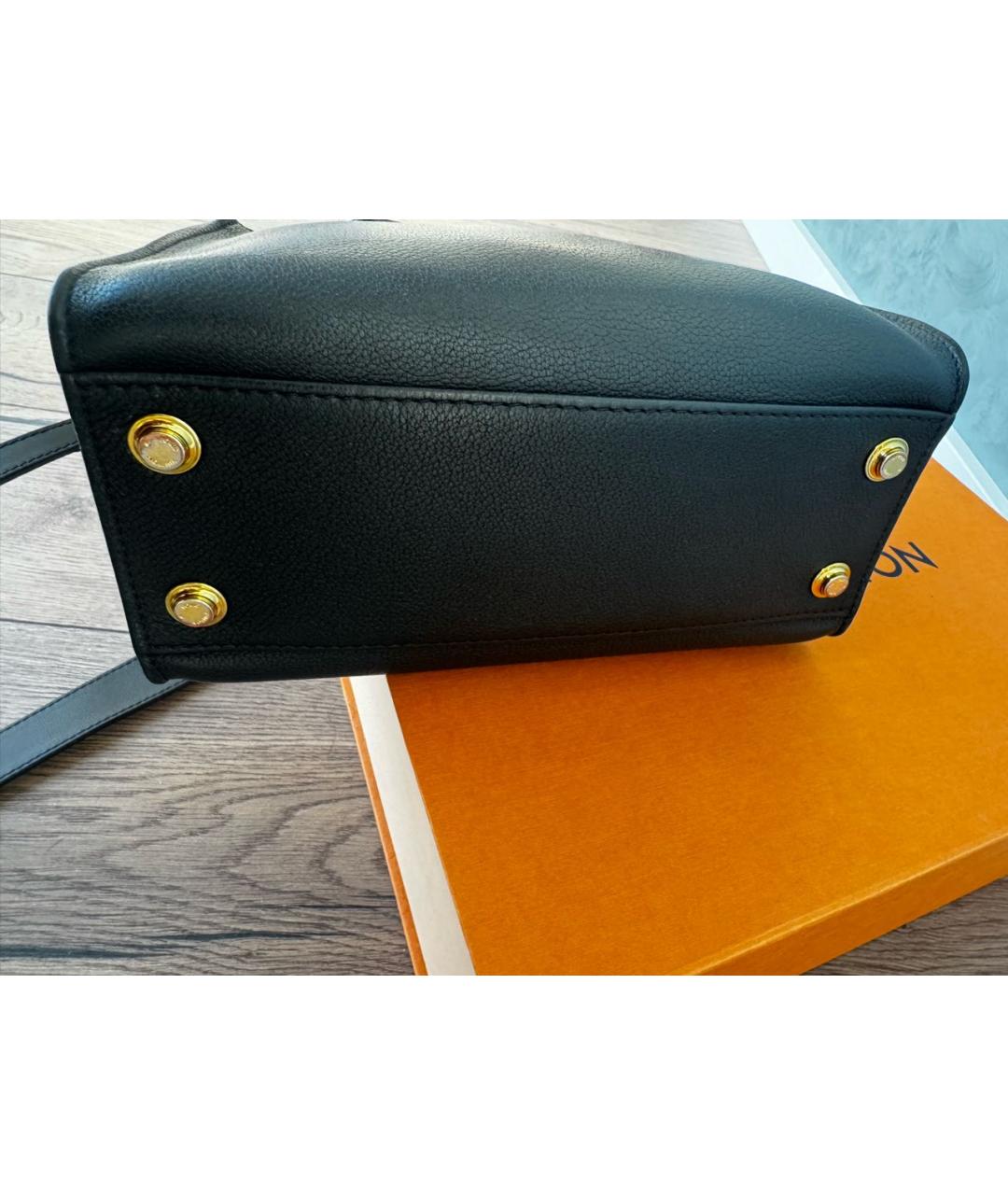 LOUIS VUITTON Черная кожаная сумка через плечо, фото 5