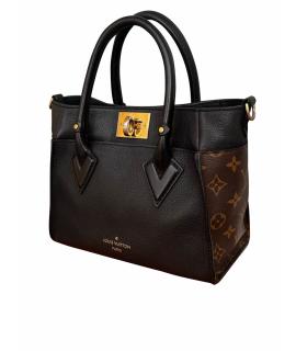 LOUIS VUITTON Сумка через плечо