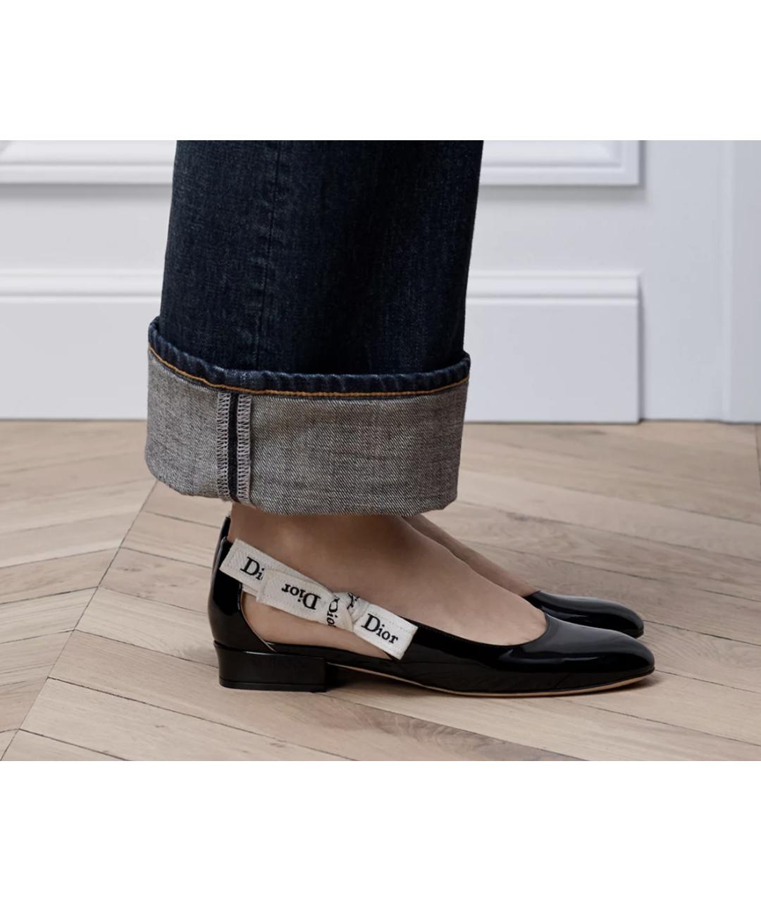 CHRISTIAN DIOR Черные балетки из лакированной кожи, фото 2