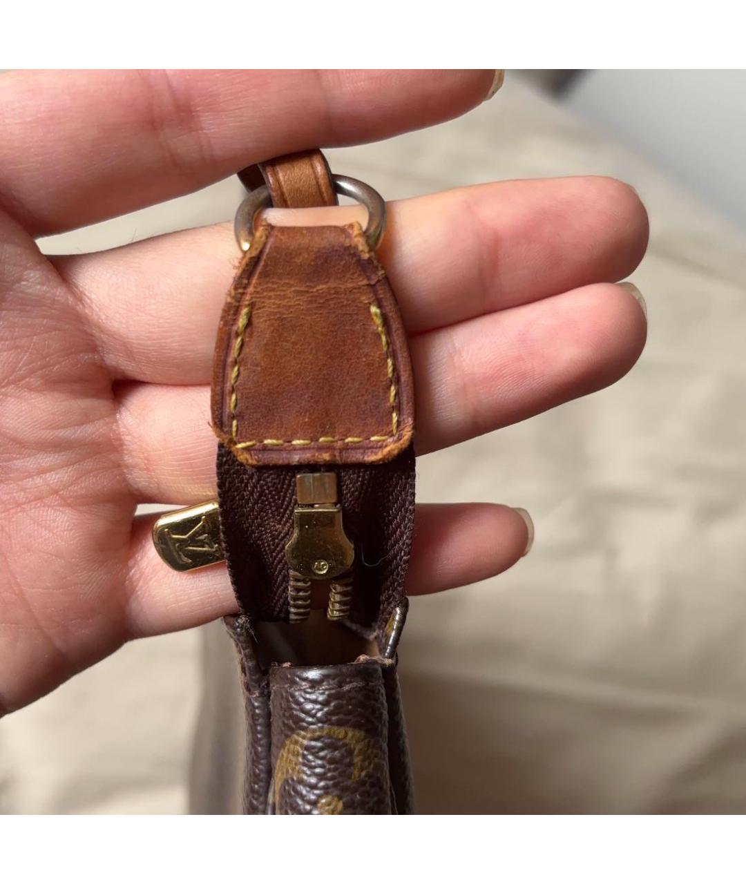 LOUIS VUITTON Коричневая сумка с короткими ручками из канвы, фото 7