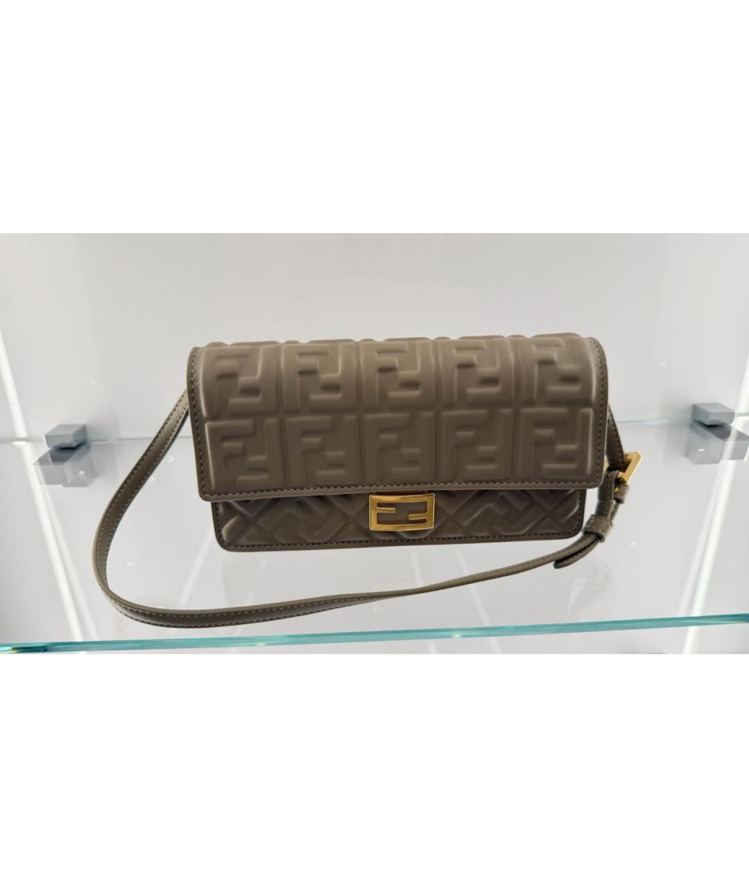 FENDI Бежевая кожаная сумка тоут, фото 2