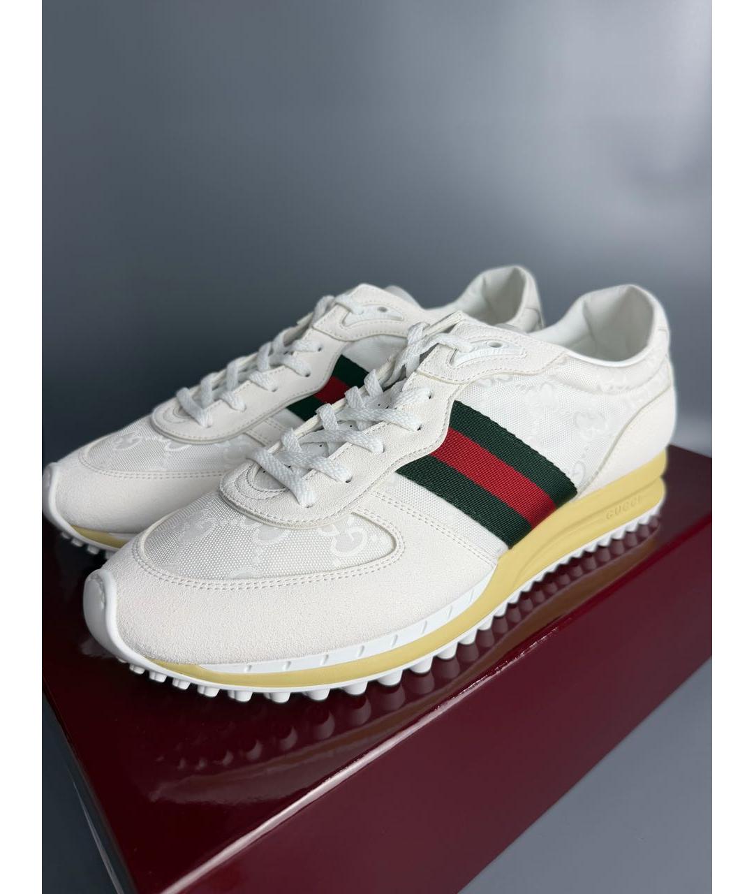 GUCCI Белые замшевые низкие кроссовки / кеды, фото 2