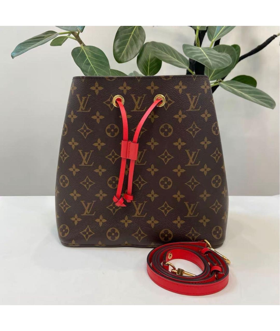 LOUIS VUITTON Красная кожаная сумка тоут, фото 9
