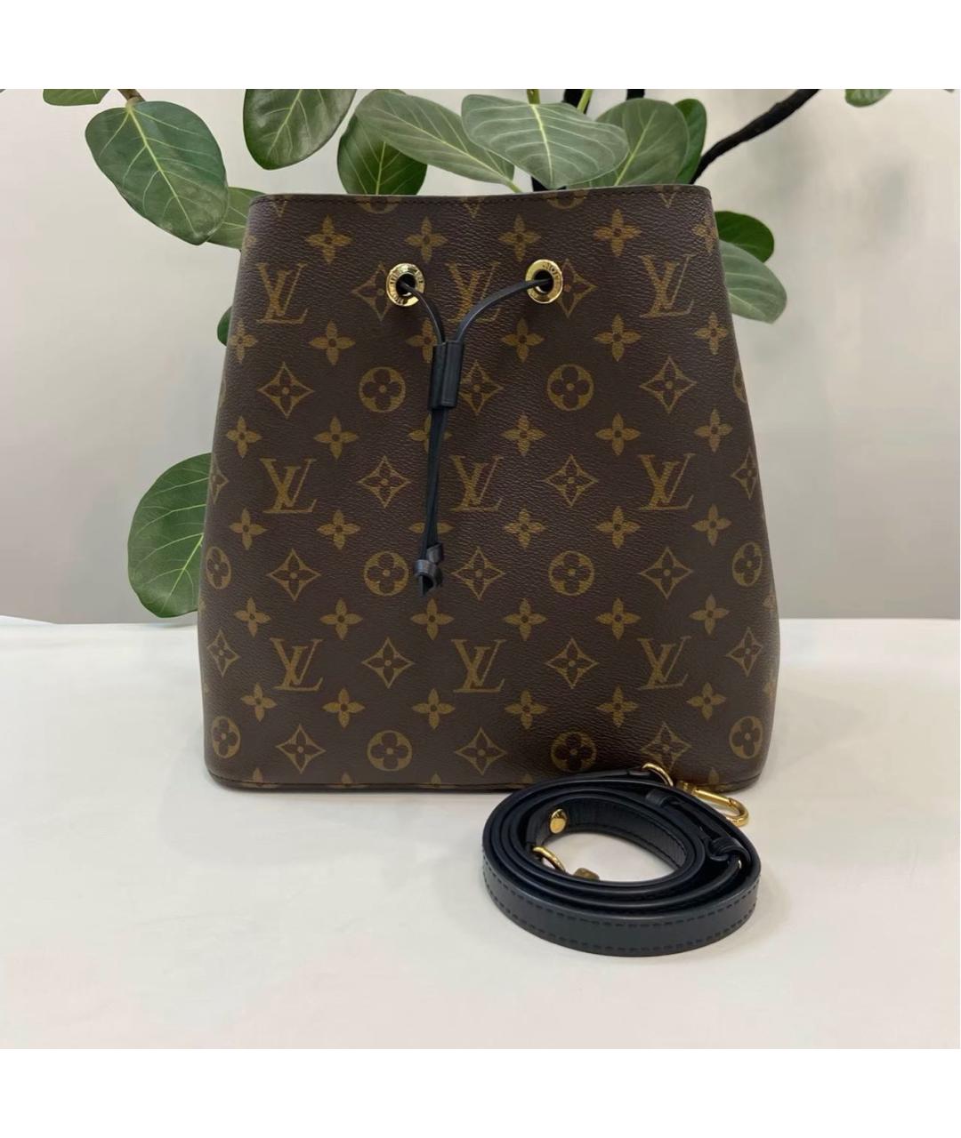 LOUIS VUITTON Черная кожаная сумка тоут, фото 9