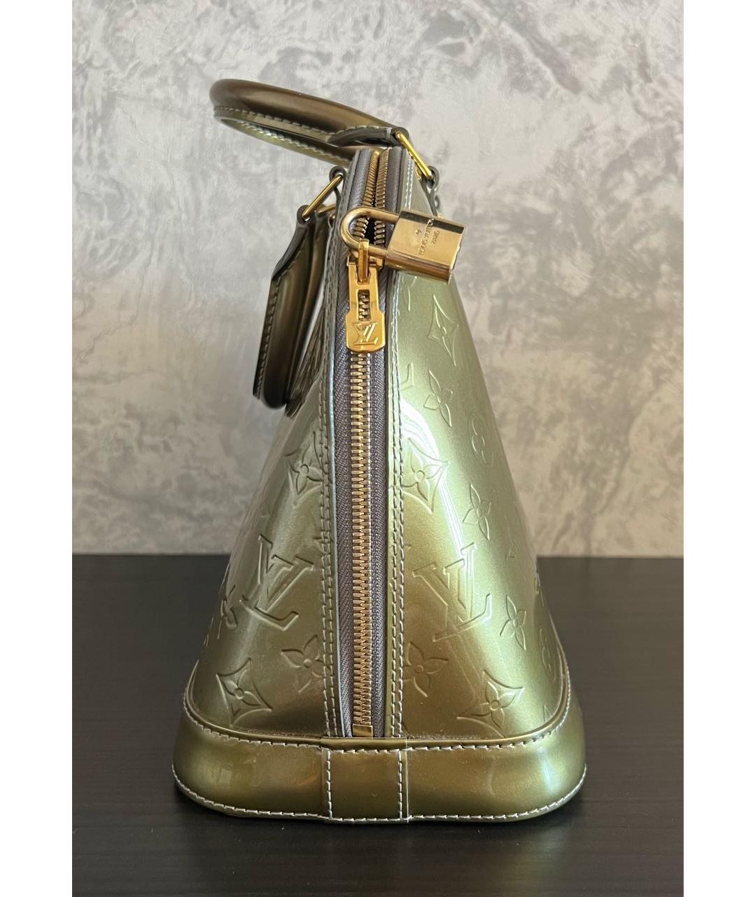 LOUIS VUITTON Золотая сумка с короткими ручками из лакированной кожи, фото 7
