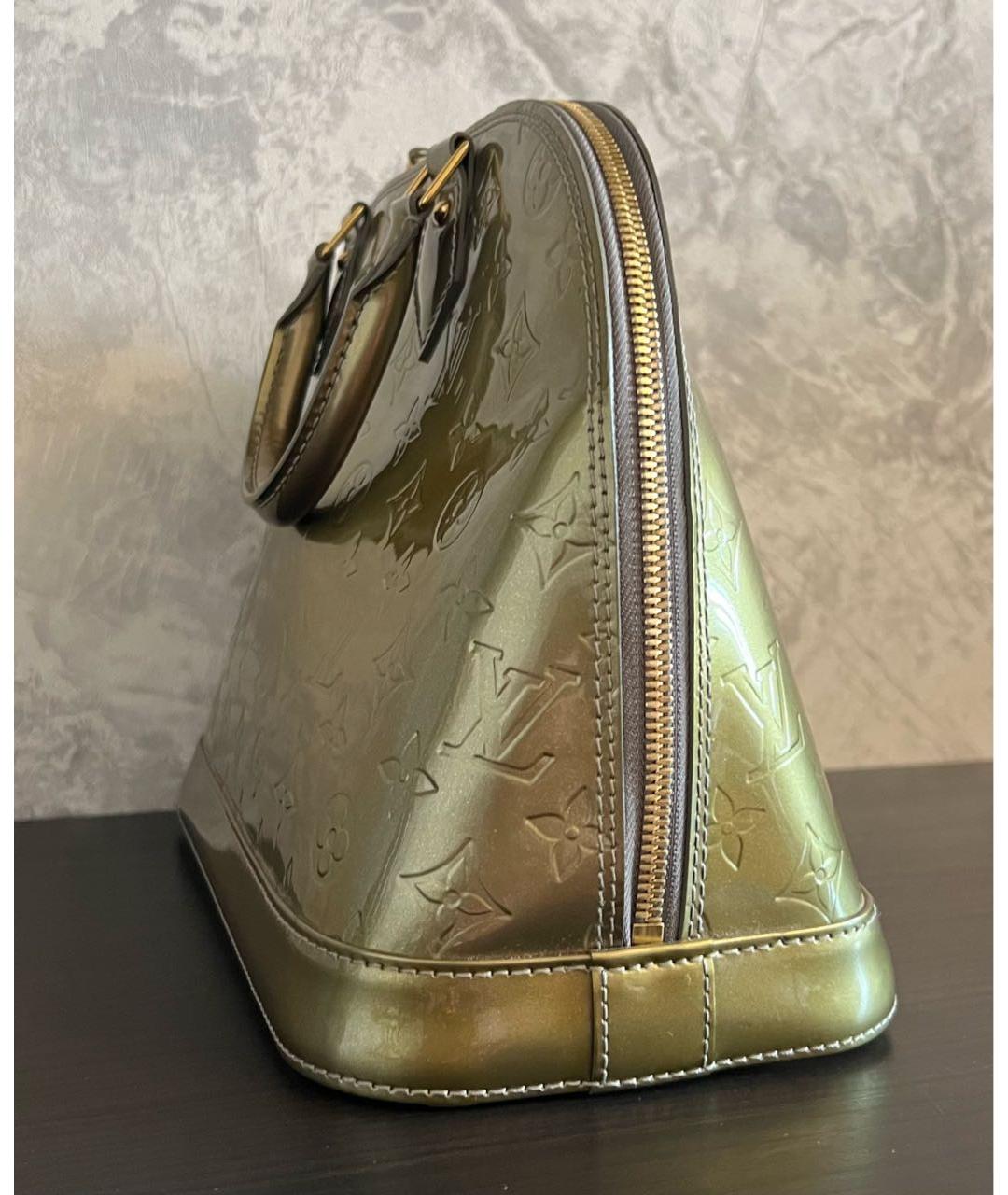 LOUIS VUITTON Золотая сумка с короткими ручками из лакированной кожи, фото 8