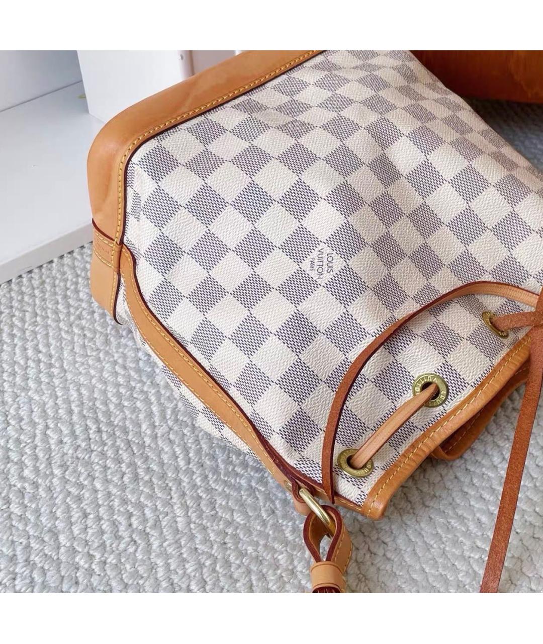 LOUIS VUITTON Бежевая кожаная сумка тоут, фото 4