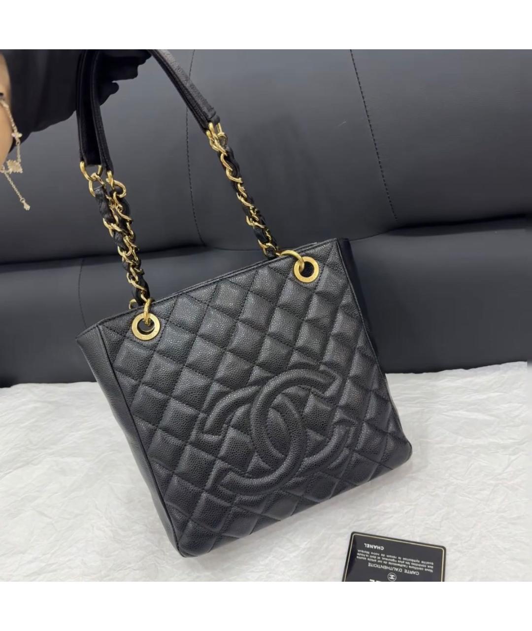 CHANEL Черная кожаная сумка тоут, фото 9