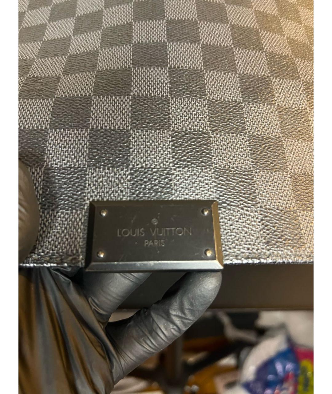 LOUIS VUITTON Антрацитовая барсетка, фото 2