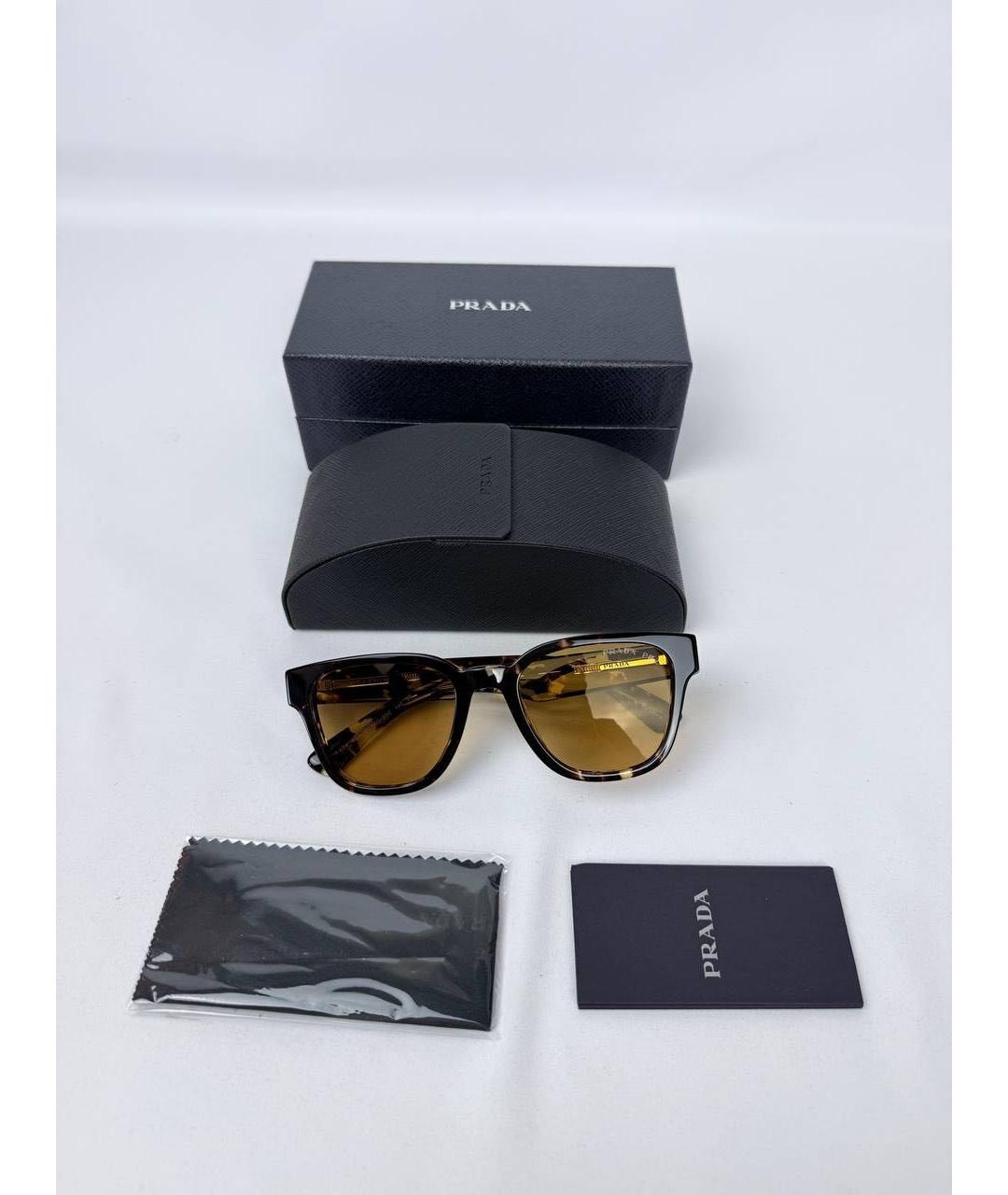 PRADA Черные пластиковые солнцезащитные очки, фото 3