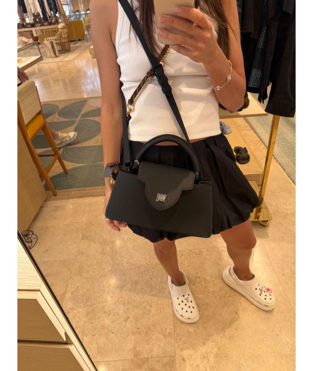 LOUIS VUITTON Черная кожаная сумка с короткими ручками, фото 3