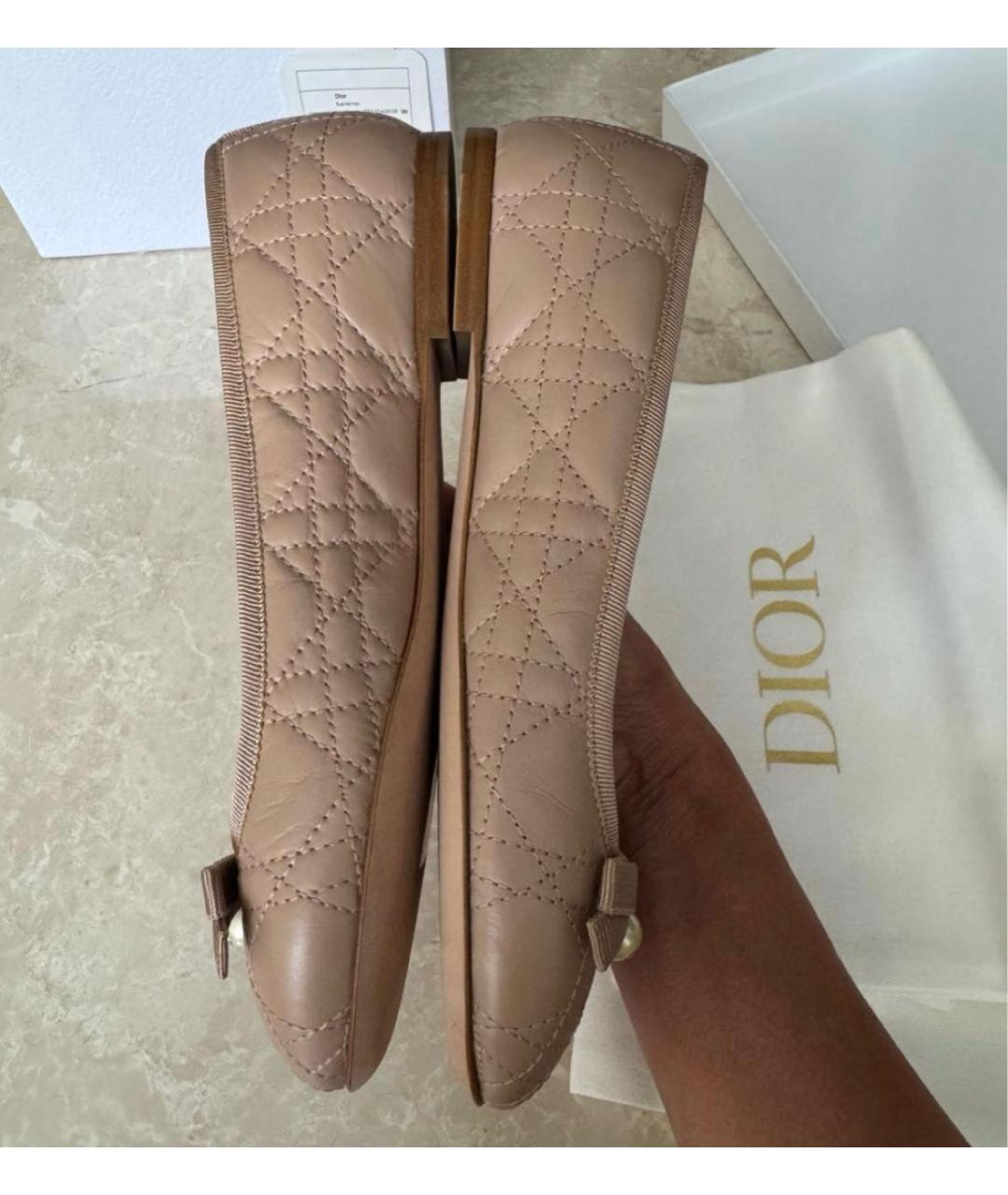 CHRISTIAN DIOR Бежевые кожаные балетки, фото 5