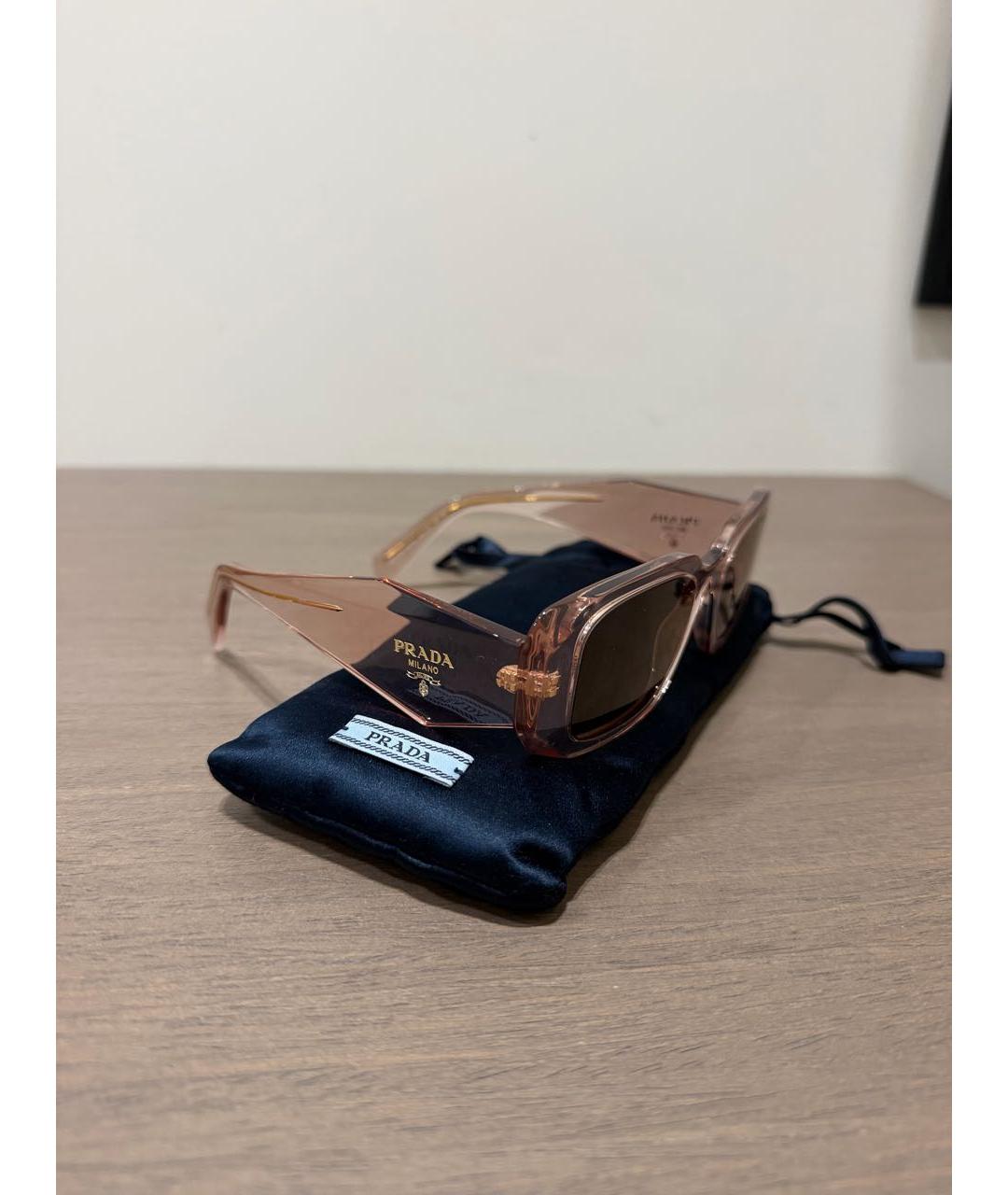 PRADA Коралловые пластиковые солнцезащитные очки, фото 2