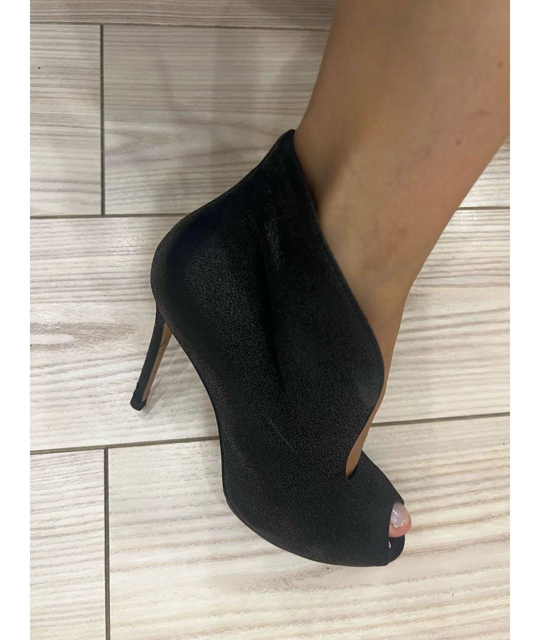 GIANVITO ROSSI Черные нубуковые ботильоны, фото 6