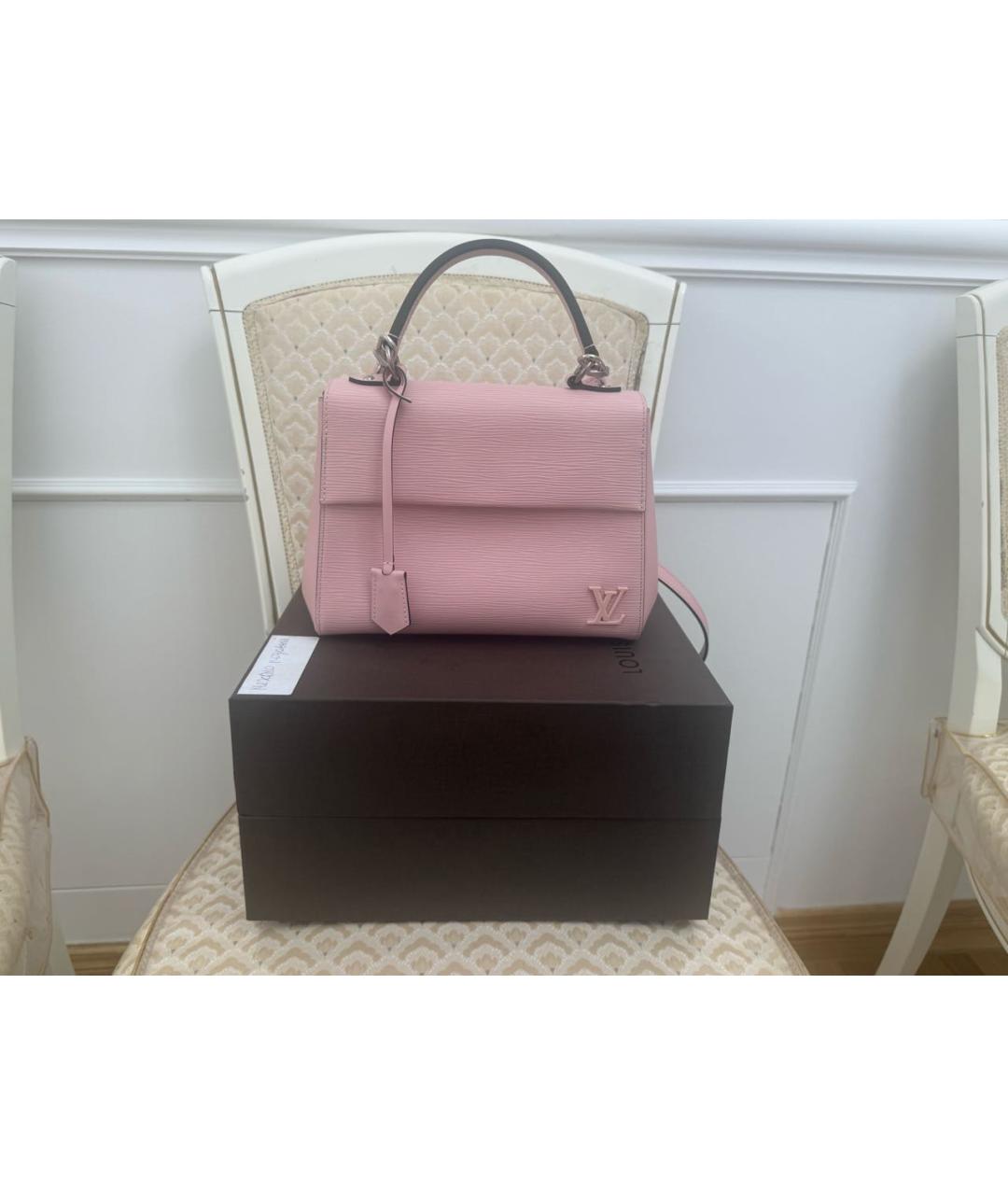 LOUIS VUITTON Коралловая кожаная сумка с короткими ручками, фото 5