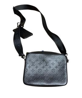 LOUIS VUITTON Сумка на плечо