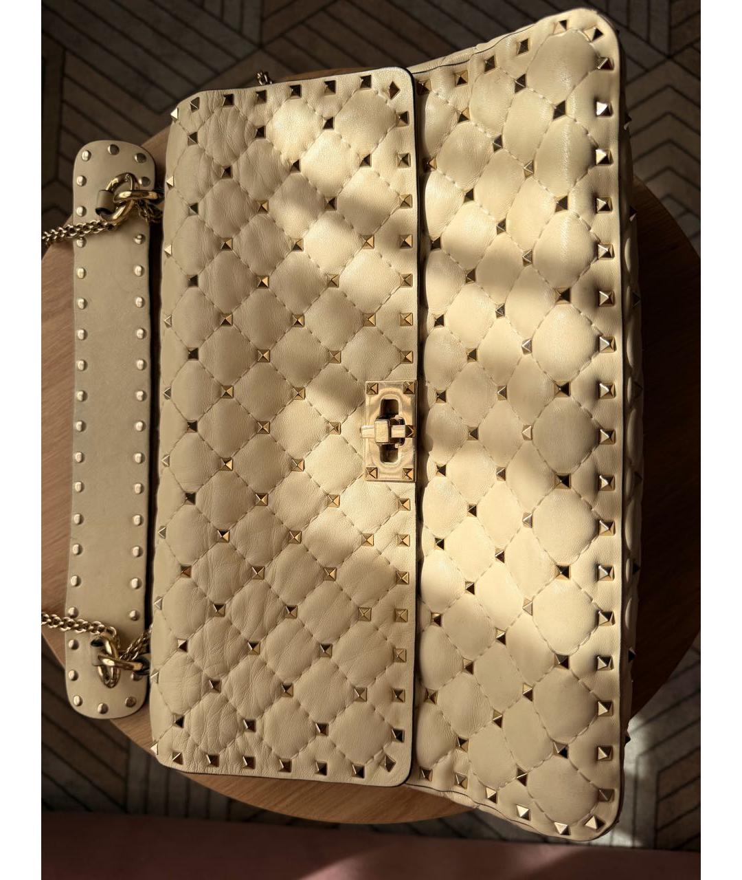 VALENTINO Бежевая кожаная сумка через плечо, фото 2