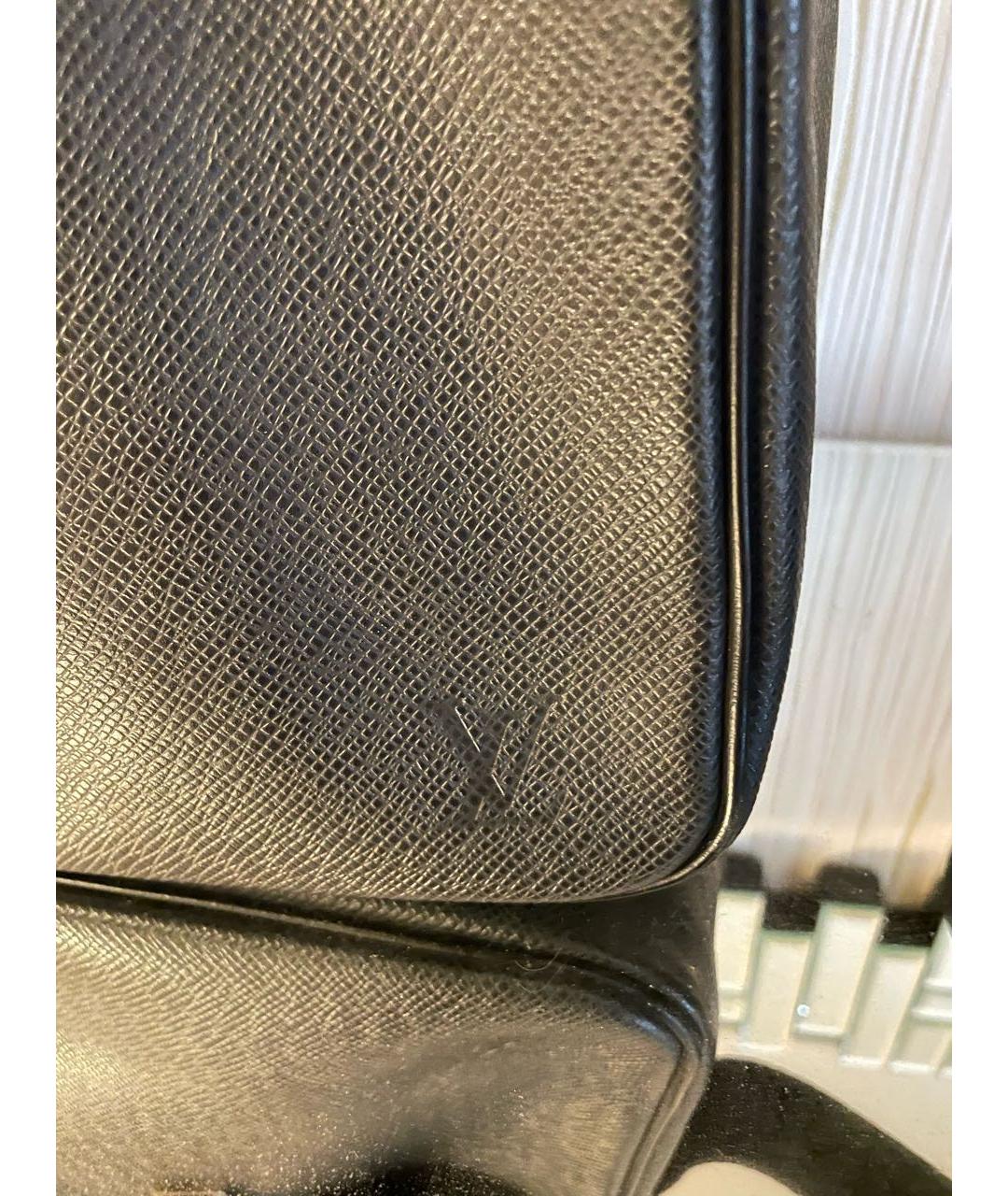 LOUIS VUITTON Черная кожаная сумка на плечо, фото 7
