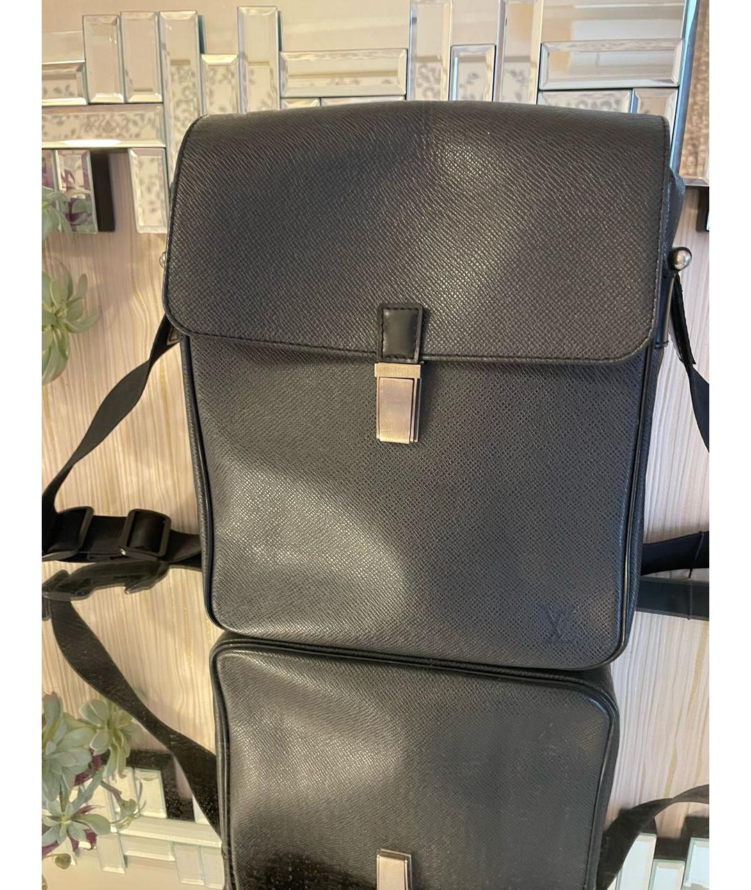 LOUIS VUITTON Черная кожаная сумка на плечо, фото 2
